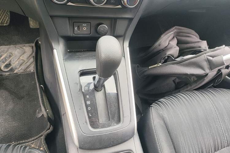 Used Nissan Sylphy 2024 Classic 1.6XE CVT Comfort Edition Gear Lever