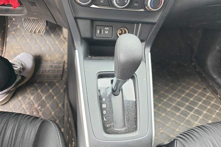 Used Nissan Sylphy 2024 Classic 1.6XE CVT Comfort Edition Gear Lever