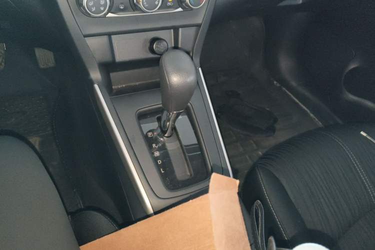 Used Nissan Sylphy 2024 Classic 1.6XE CVT Comfort Edition Gear Lever