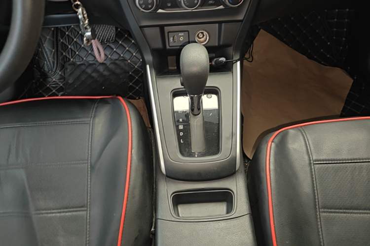 Used Nissan Sylphy 2024 Classic 1.6XE CVT Comfort Edition Gear Lever