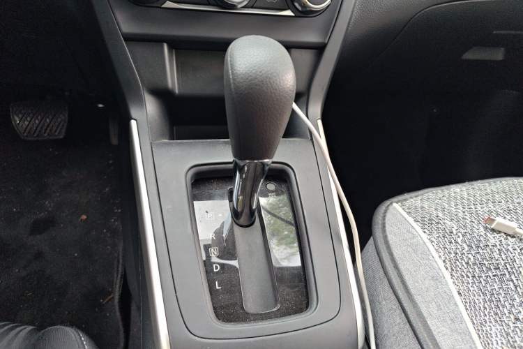 Used Nissan Sylphy 2024 Restyled Version 2 Classic 1.6XE CVT Comfort Edition Gear Lever