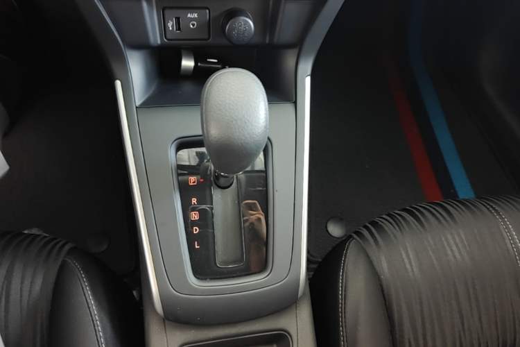 Used Nissan Sylphy 2024 Classic 1.6XE CVT Comfort Edition Gear Lever