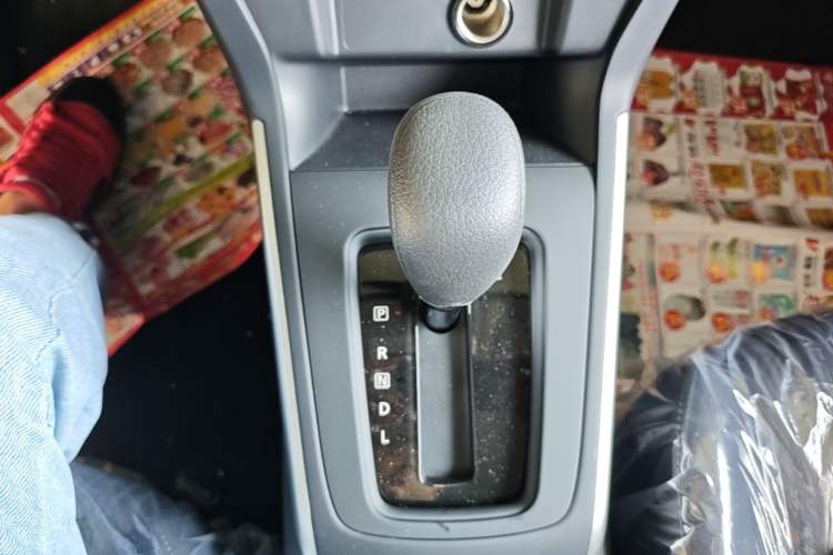 Used Nissan Sylphy 2024 Facelifted Three Classic 1.6XE CVT Comfort Edition Gear Lever