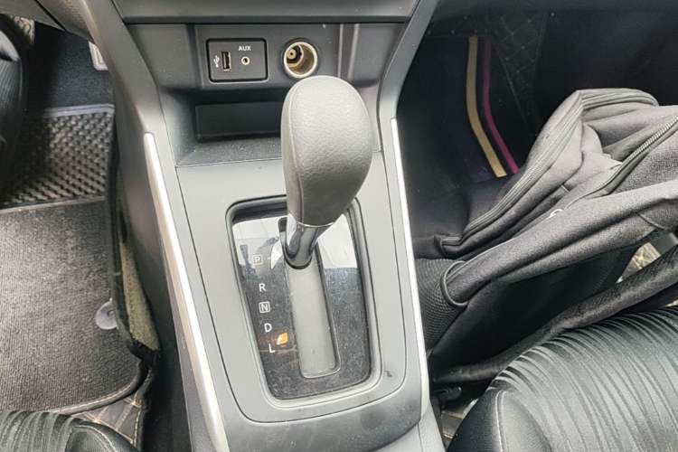 Used Nissan Sylphy 2024 Classic 1.6XE CVT Comfort Edition Gear Lever