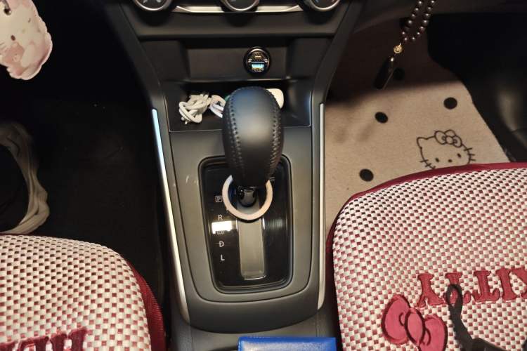 Used Nissan Sylphy 2024 Restyled Version 2 Classic 1.6XE CVT Comfort Edition Gear Lever
