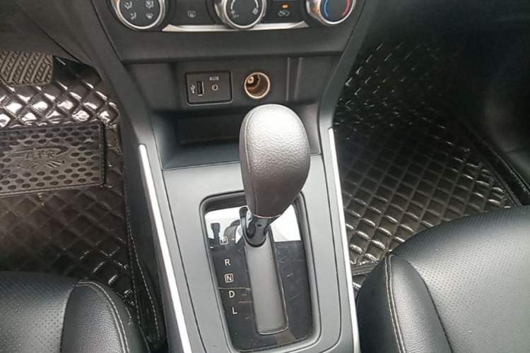 Used Nissan Sylphy 2024 Classic 1.6XE CVT Comfort Edition Gear Lever