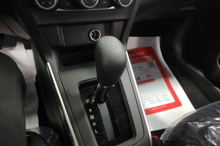 Used Nissan Sylphy 2024 Facelifted Three Classic 1.6XE CVT Comfort Edition Gear Lever