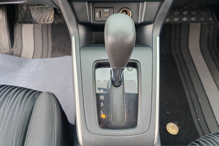 Used Nissan Sylphy 2024 Classic 1.6XE CVT Comfort Edition Gear Lever