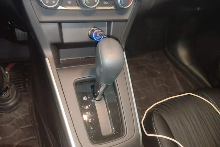 Used Nissan Sylphy 2024 Restyled Version 2 Classic 1.6XE CVT Comfort Edition Gear Lever