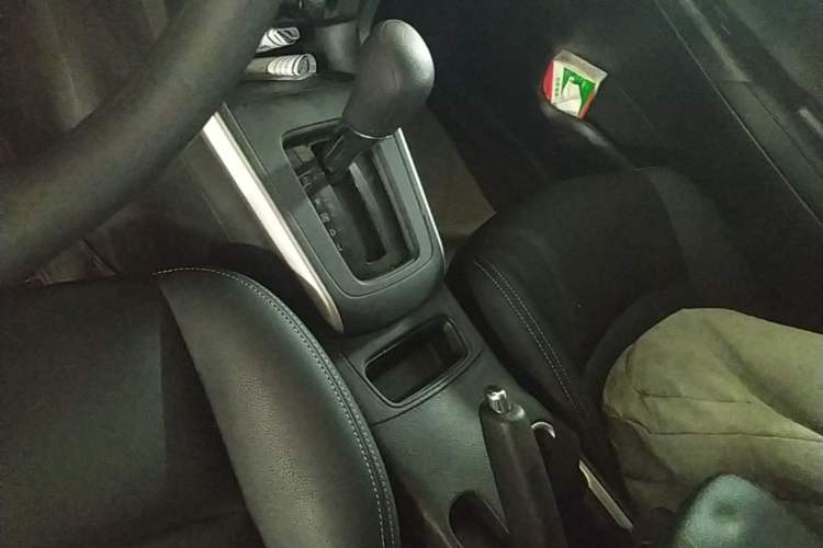 Used Nissan Sylphy 2024 Classic 1.6XE CVT Comfort Edition Gear Lever