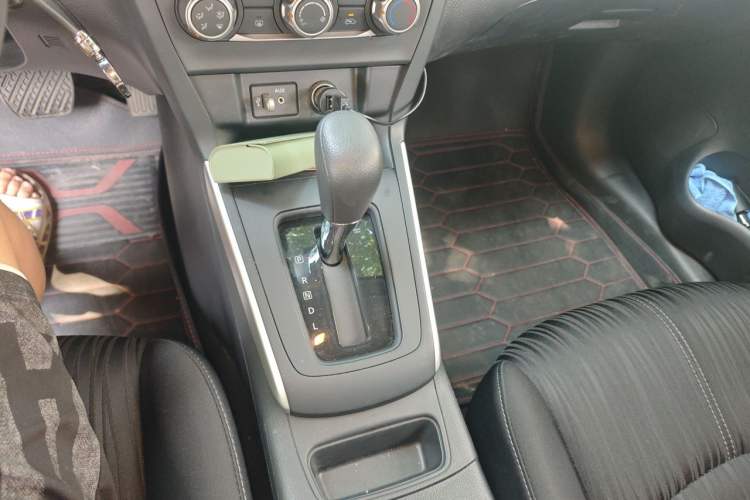 Used Nissan Sylphy 2024 Classic 1.6XE CVT Comfort Edition Gear Lever