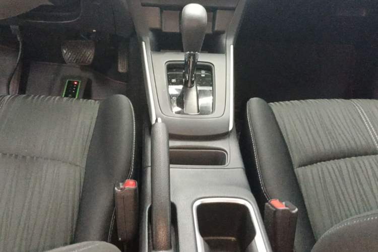 Used Nissan Sylphy 2024 Facelifted Three Classic 1.6XE CVT Comfort Edition Gear Lever