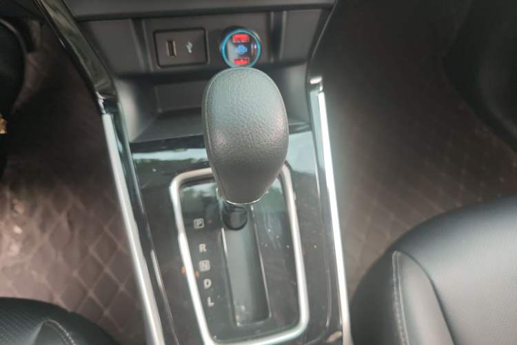 Used Nissan Sylphy 2024 Classic 1.6XL CVT Luxury Edition Gear Lever