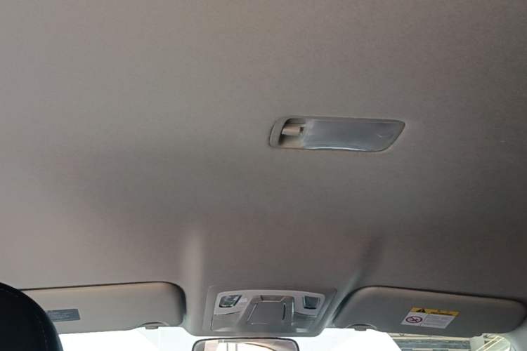 Used Nissan Sylphy 2024 Classic 1.6XE CVT Comfort Edition Headliner