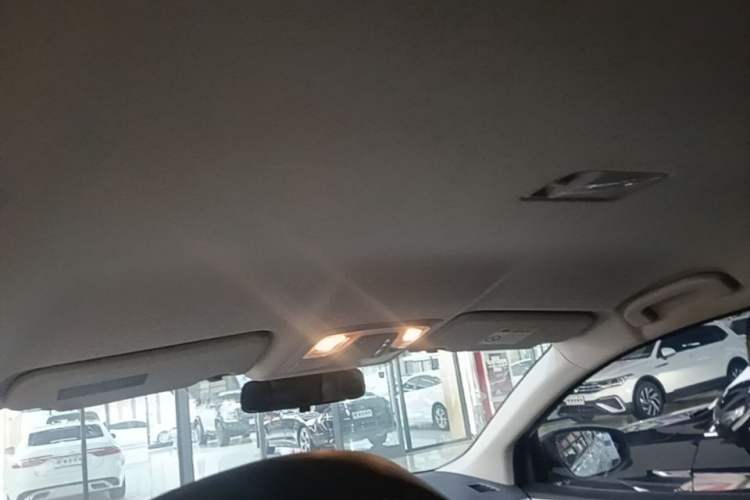 Used Nissan Sylphy 2024 Classic 1.6XE CVT Comfort Edition Headliner