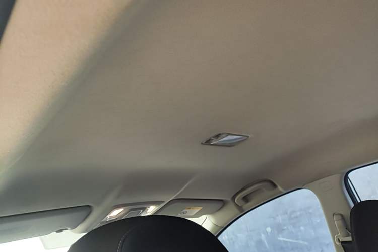 Used Nissan Sylphy 2024 Classic 1.6XE CVT Comfort Edition Headliner
