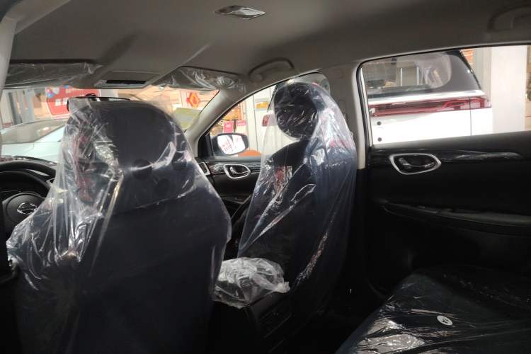 Used Nissan Sylphy 2024 Facelifted Three Classic 1.6XE CVT Comfort Edition Headliner