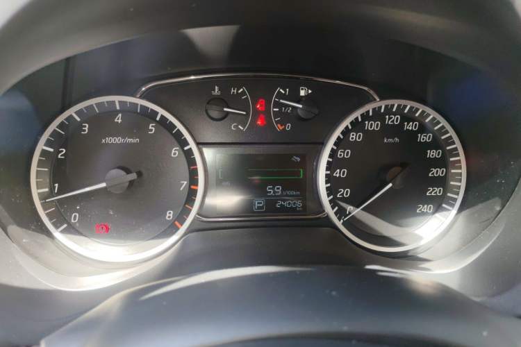 Used Nissan Sylphy 2024 Classic 1.6XE+ CVT Large-Screen Version Instrument Cluster