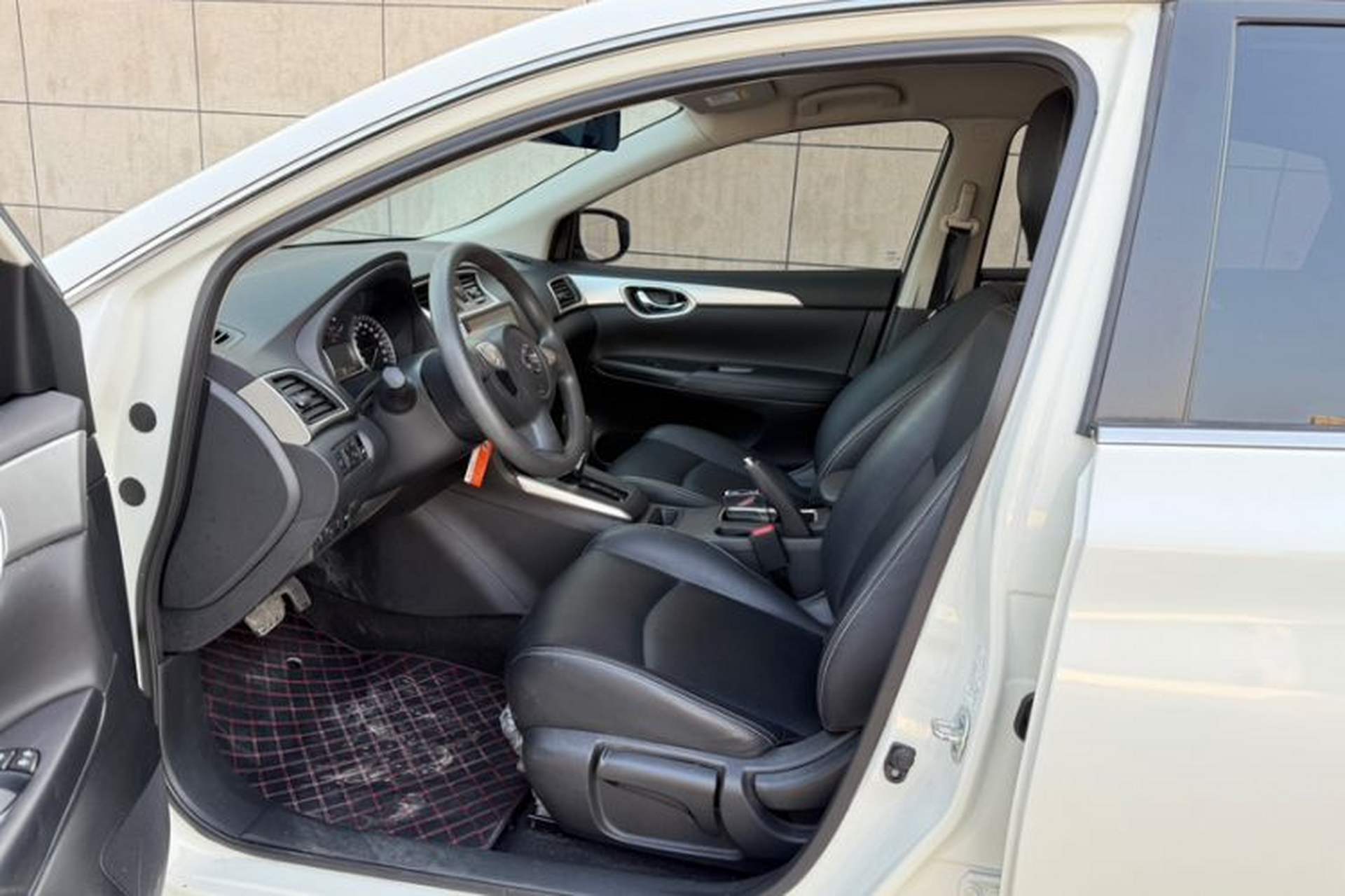 Used Nissan Sylphy 2024 Classic 1.6XE CVT Comfort Edition Interior 2