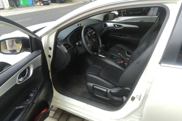 Used Nissan Sylphy 2024 Classic 1.6XE CVT Comfort Edition Interior 3