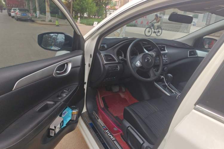 Used Nissan Sylphy 2024 Classic 1.6XE CVT Comfort Edition Interior 3