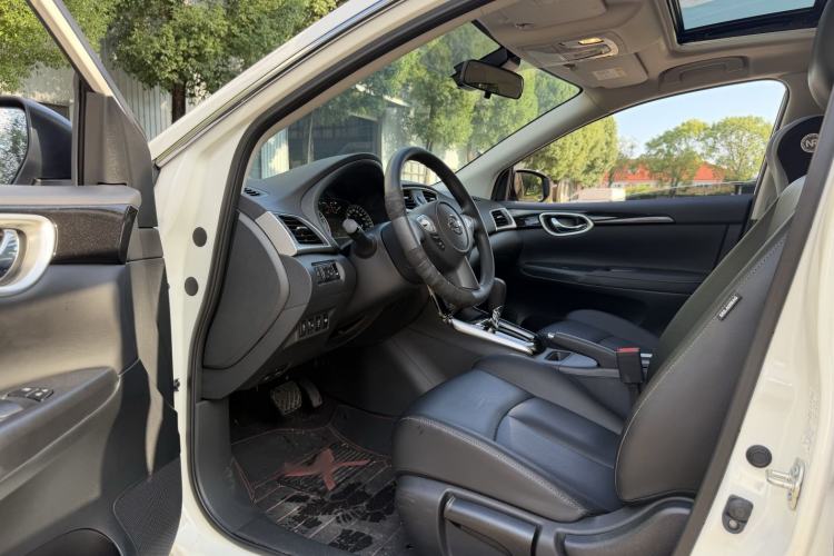 Used Nissan Sylphy 2024 Classic 1.6XL CVT Luxury Edition Interior 3
