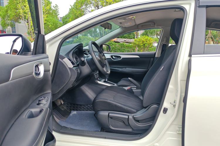 Used Nissan Sylphy 2024 Classic 1.6XE CVT Comfort Edition Interior 3