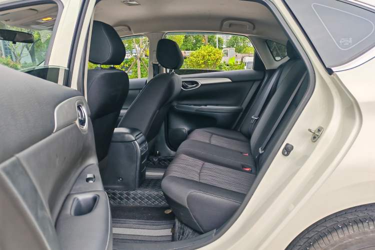 Used Nissan Sylphy 2024 Classic 1.6XE CVT Comfort Edition Interior 4