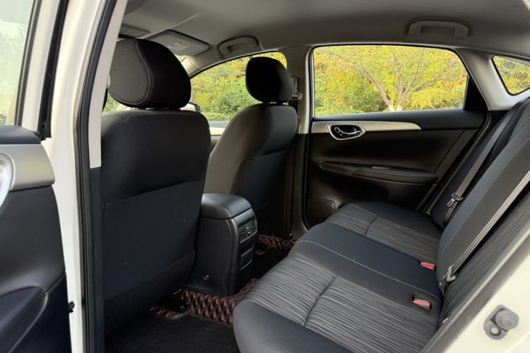 Used Nissan Sylphy 2024 Classic 1.6XE CVT Comfort Edition Interior 5