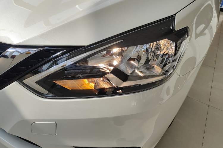 Used Nissan Sylphy 2024 Facelifted Three Classic 1.6XE CVT Comfort Edition Left Front Headlight