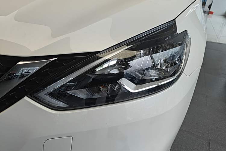 Used Nissan Sylphy 2024 Classic 1.6XE CVT Comfort Edition Left Front Headlight