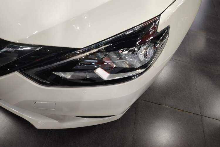 Used Nissan Sylphy 2024 Facelifted Three Classic 1.6XE CVT Comfort Edition Left Front Headlight