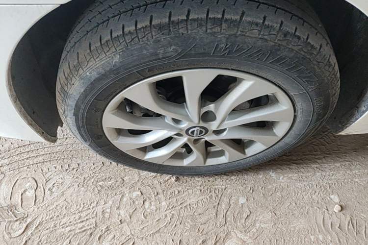 Used Nissan Sylphy 2024 Classic 1.6XE CVT Comfort Edition Left Front Wheel Hub