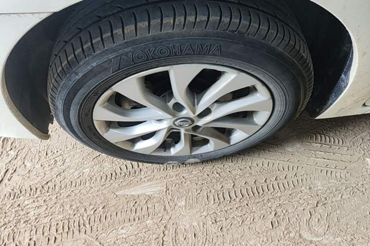 Used Nissan Sylphy 2024 Classic 1.6XE CVT Comfort Edition Left Front Wheel Hub