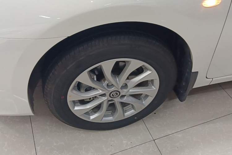 Used Nissan Sylphy 2024 Facelifted Three Classic 1.6XE CVT Comfort Edition Left Front Wheel Hub