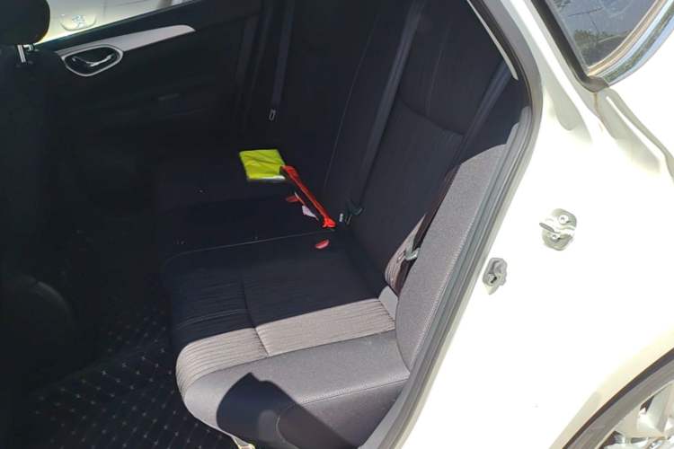 Used Nissan Sylphy 2024 Revised Version Classic 1.6XE CVT Comfort Edition Left Rear Seat