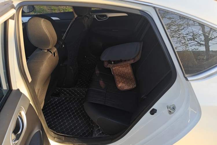 Used Nissan Sylphy 2024 Classic 1.6XE CVT Comfort Edition Left Rear Seat