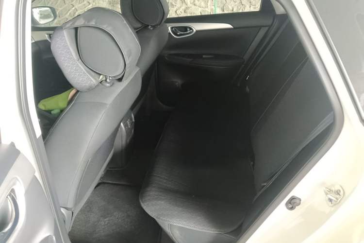 Used Nissan Sylphy 2024 Revised Version Classic 1.6XE CVT Comfort Edition Left Rear Seat