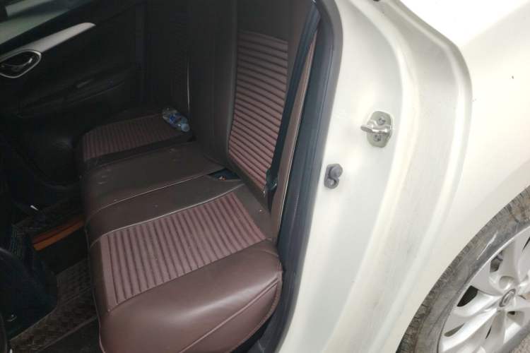 Used Nissan Sylphy 2024 Restyled Version 2 Classic 1.6XE CVT Comfort Edition Left Rear Seat