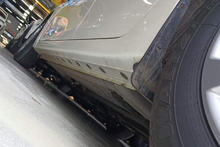 Used Nissan Sylphy 2024 Classic 1.6XE CVT Comfort Edition Left Side Sill