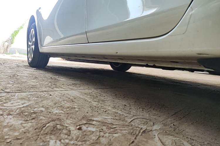 Used Nissan Sylphy 2024 Classic 1.6XE CVT Comfort Edition Left Side Sill