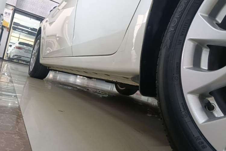 Used Nissan Sylphy 2024 Classic 1.6XE CVT Comfort Edition Left Side Sill