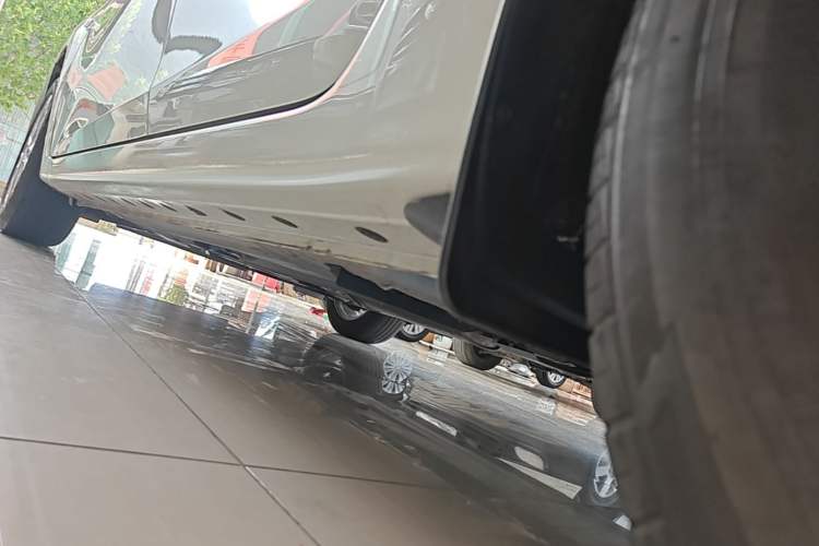 Used Nissan Sylphy 2024 Classic 1.6XE CVT Comfort Edition Left Side Sill