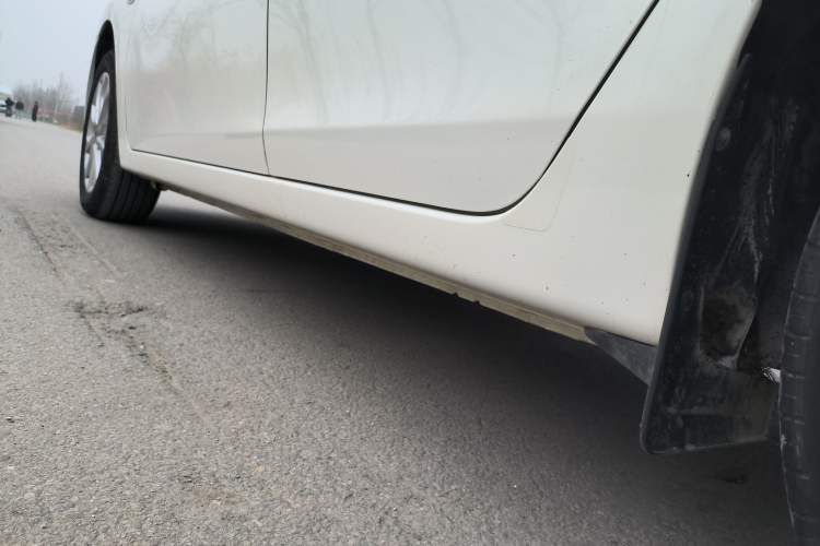 Used Nissan Sylphy 2024 Classic 1.6XE CVT Comfort Edition Left Side Sill