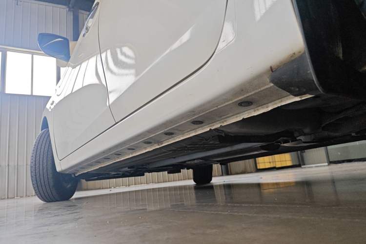Used Nissan Sylphy 2024 Classic 1.6XE CVT Comfort Edition Left Side Sill