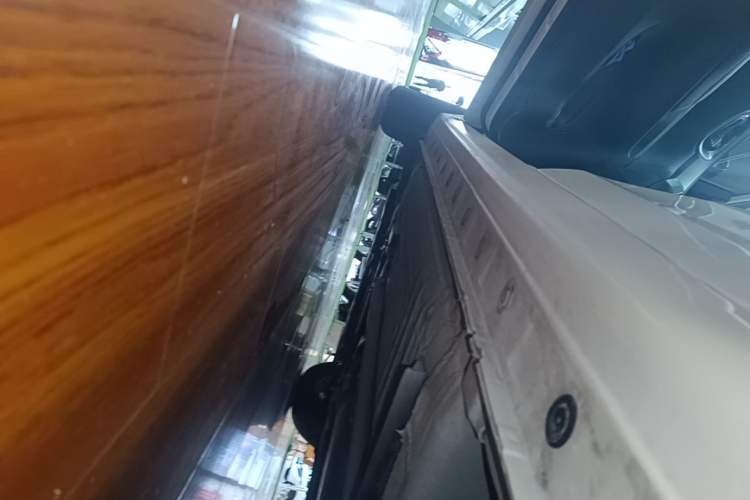 Used Nissan Sylphy 2024 Classic 1.6XE CVT Comfort Edition Left Side Sill