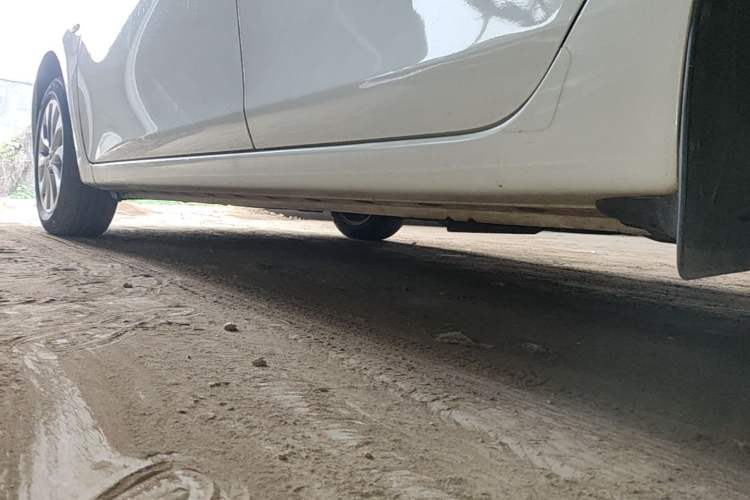 Used Nissan Sylphy 2024 Classic 1.6XE CVT Comfort Edition Left Side Sill