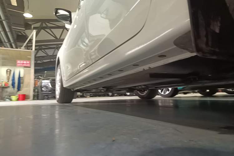 Used Nissan Sylphy 2024 Classic 1.6XL CVT Luxury Edition Left Side Sill
