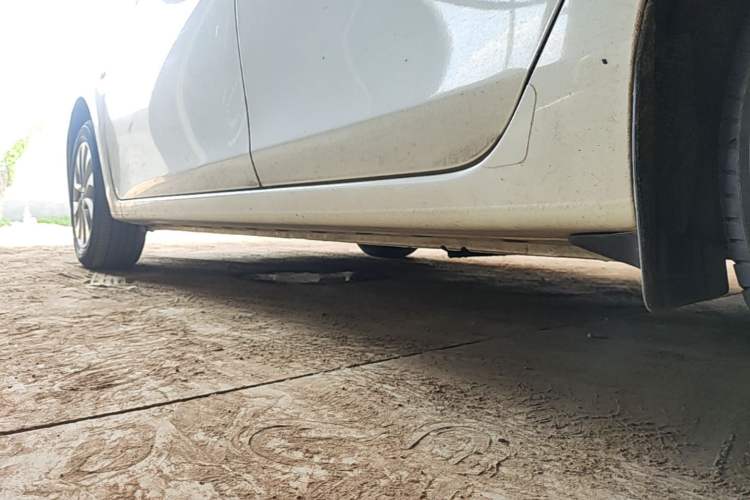 Used Nissan Sylphy 2024 Classic 1.6XE CVT Comfort Edition Left Side Sill