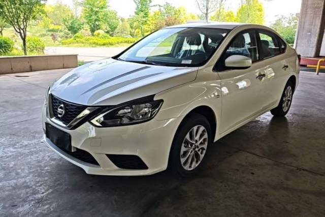 Ojetý Nissan Sylphy 2024 Facelifted Three Classic 1.6XE CVT Comfort Edition